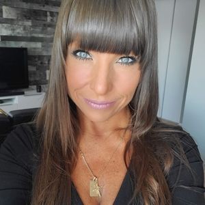 Meet your Posher, Karine